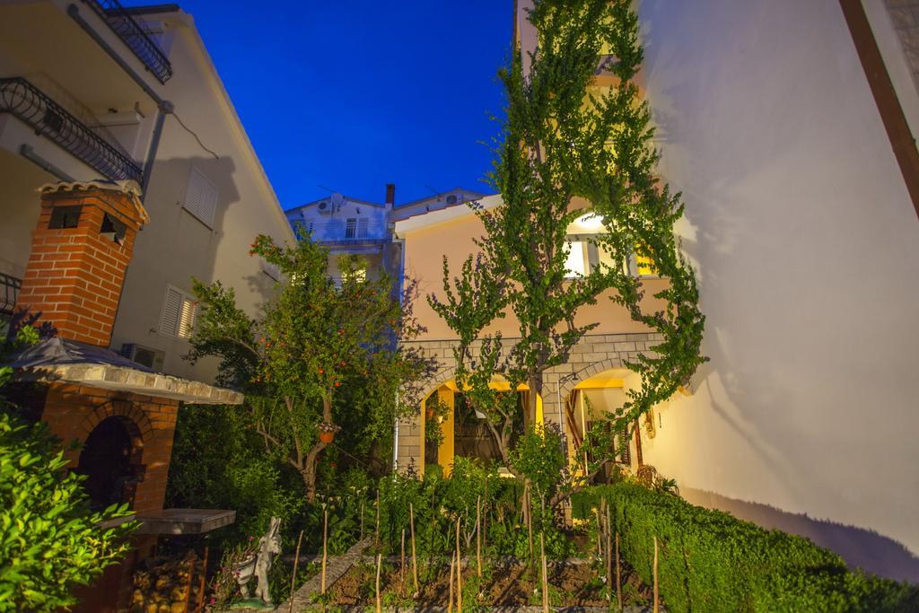 Villa Neda Makarska Exterior foto