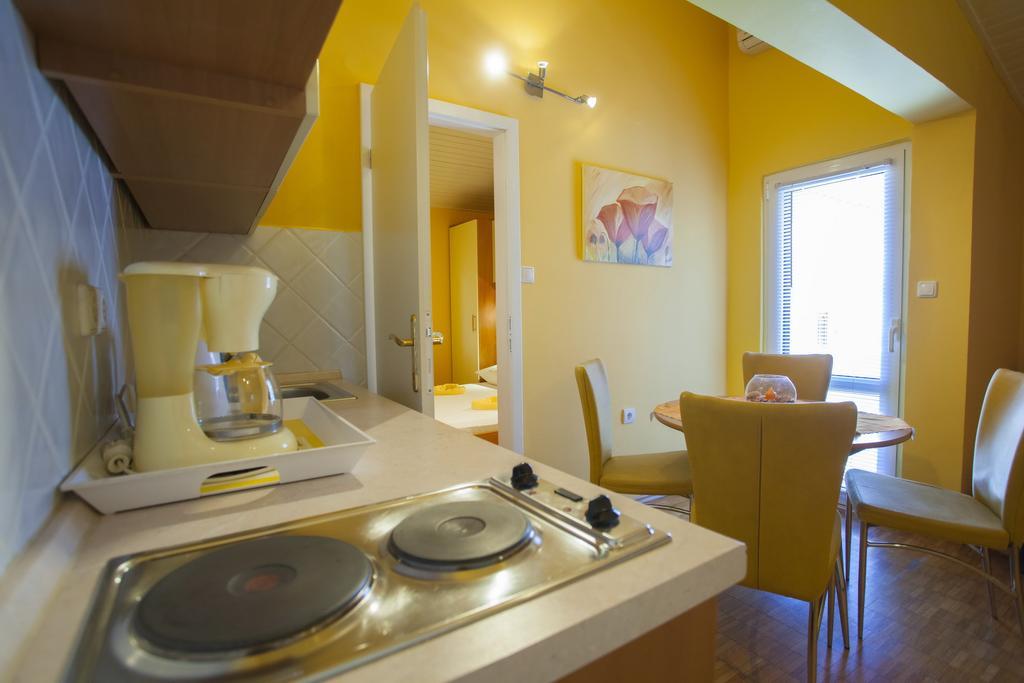Villa Neda Makarska Habitación foto