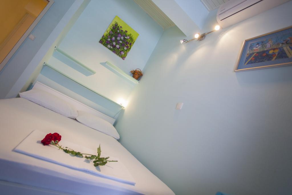 Villa Neda Makarska Habitación foto